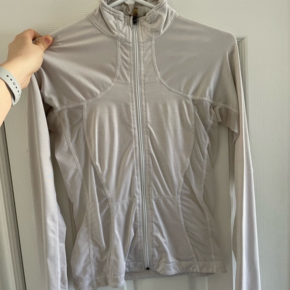 Lululemon Catch Me Air Jacket - Picture 1 of 6